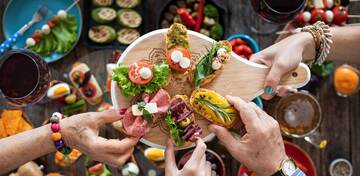 Ambiance convivialechaleureuse et authentique Ambiance convivialechaleureuse et authentique